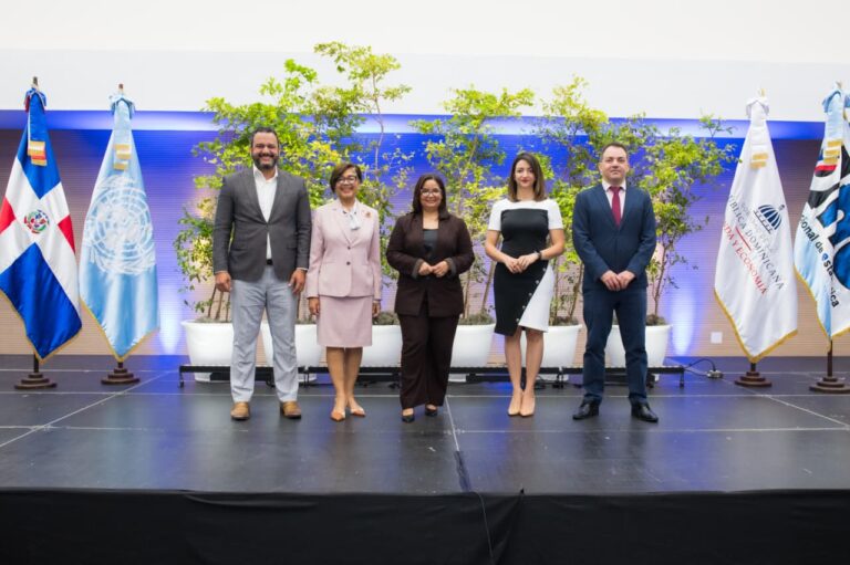 Proyecciones de la ONE: República Dominicana entra en nueva etapa de transición demográfica con mayor esperanza de vida y fecundidad moderada