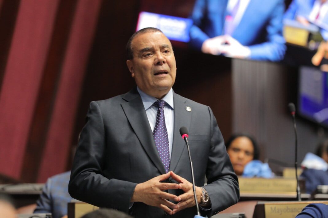 Diputado Alcibíades Tavárez advierte Código Penal no debió aprobarse y discutirse por más tiempo Diputado Alcibíades Tavárez advierte Código Penal no debió aprobarse y discutirse por más tiempo