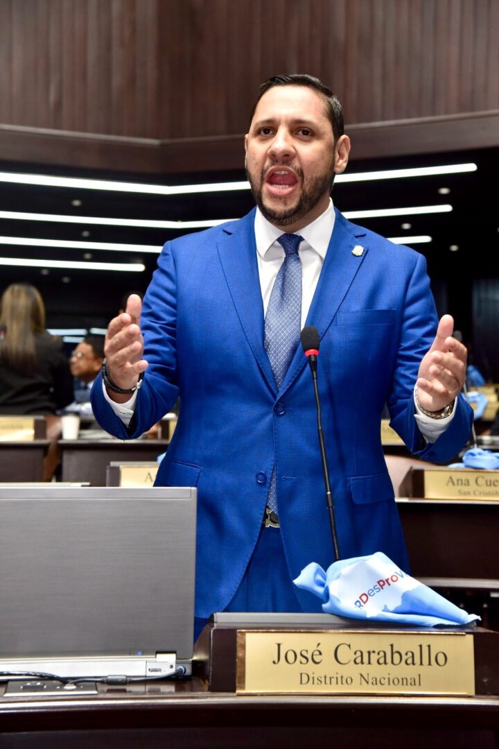 José Caraballo es elegido vicevocero del bloque de diputados del PRM José Caraballo es elegido vicevocero del bloque de diputados del PRM