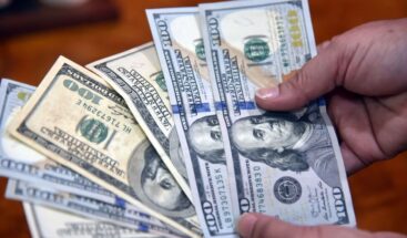 Dólar se cotiza a RD$59.43 para la venta este lunes 6 de julio, según el Banco Central Dólar se cotiza a RD$59.43 para la venta este lunes 6 de julio, según el Banco Central