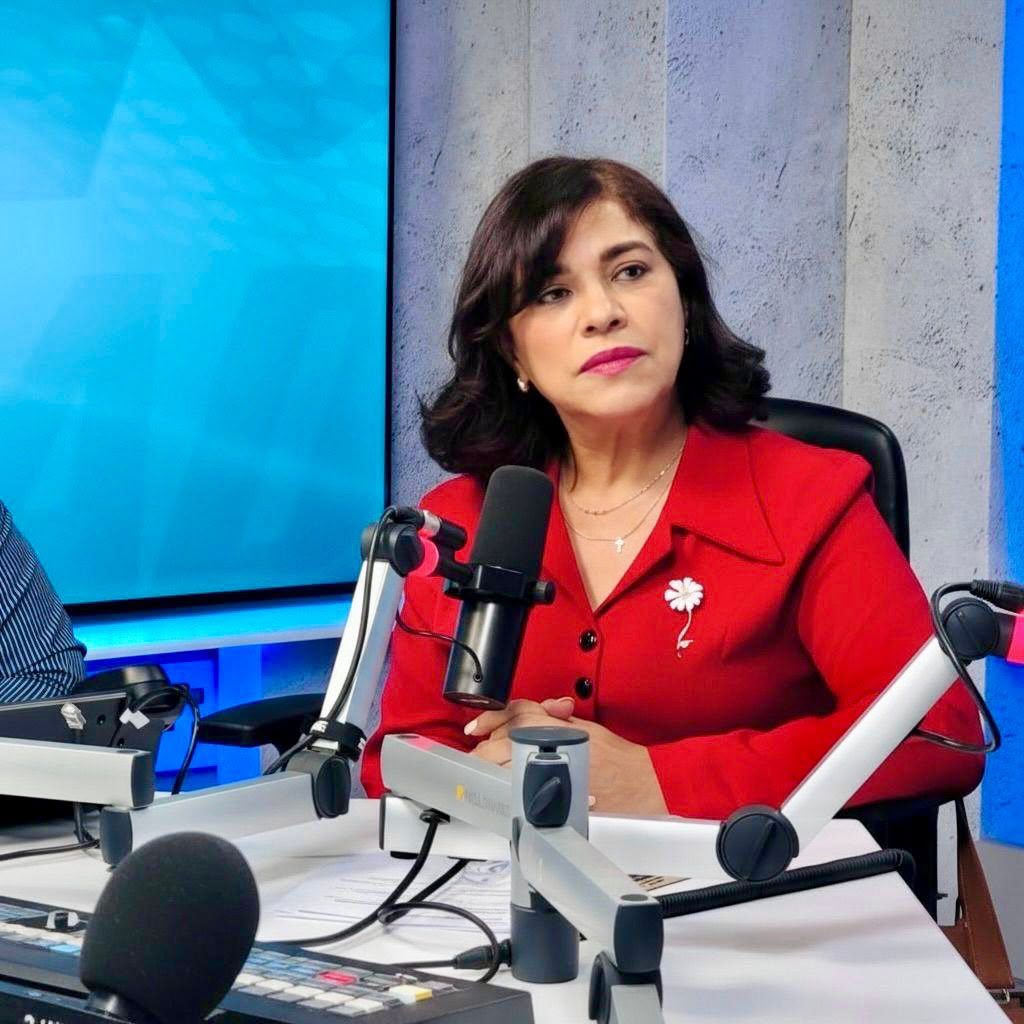 Fuerza del Pueblo exige transparencia sobre fondos y contratos de la reforma policial Fuerza del Pueblo exige transparencia sobre fondos y contratos de la reforma policial