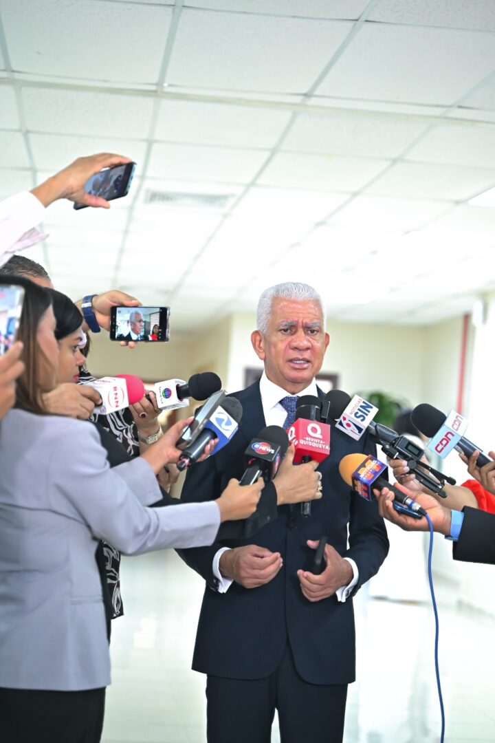 Ricardo de los Santos asegura el PRM saldrá fortalecido del proceso interno para escoger nuevas autoridades Ricardo de los Santos asegura el PRM saldrá fortalecido del proceso interno para escoger nuevas autoridades