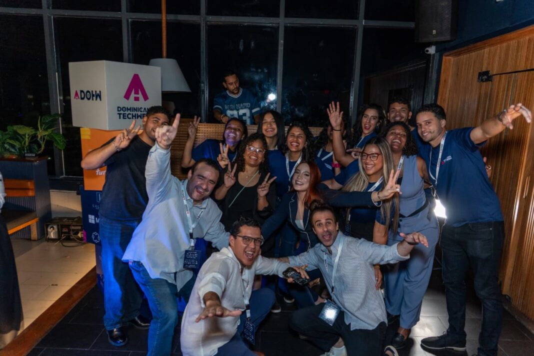 Dominicana Tech Week reúne a más de 3,500 personas y marca un nuevo hito para el ecosistema tecnológico dominicano Dominicana Tech Week reúne a más de 3,500 personas y marca un nuevo hito para el ecosistema tecnológico dominicano