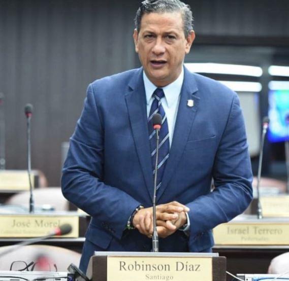 Diputado Robinson Díaz llama a oposición a fiscalizar con datos y evitar desacreditar la educación dominicana Diputado Robinson Díaz llama a oposición a fiscalizar con datos y evitar desacreditar la educación dominicana