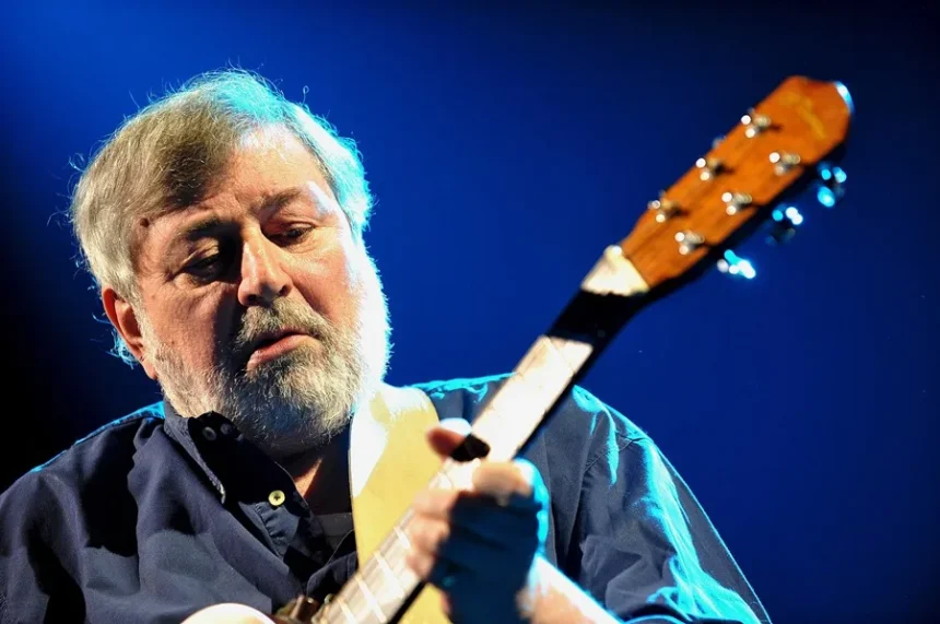 Muere Francesco Guccini, uno de los cantautores e intelectuales italianos más importantes Muere Francesco Guccini, uno de los cantautores e intelectuales italianos más importantes