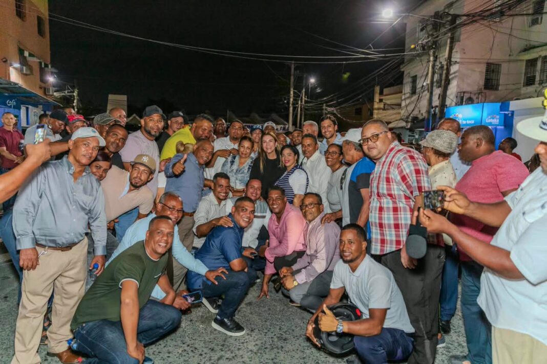 Carolina mejora seguridad en seis subsectores de Cristo Rey con la entrega de 356 luminarias LED instaladas Carolina mejora seguridad en seis subsectores de Cristo Rey con la entrega de 356 luminarias LED instaladas