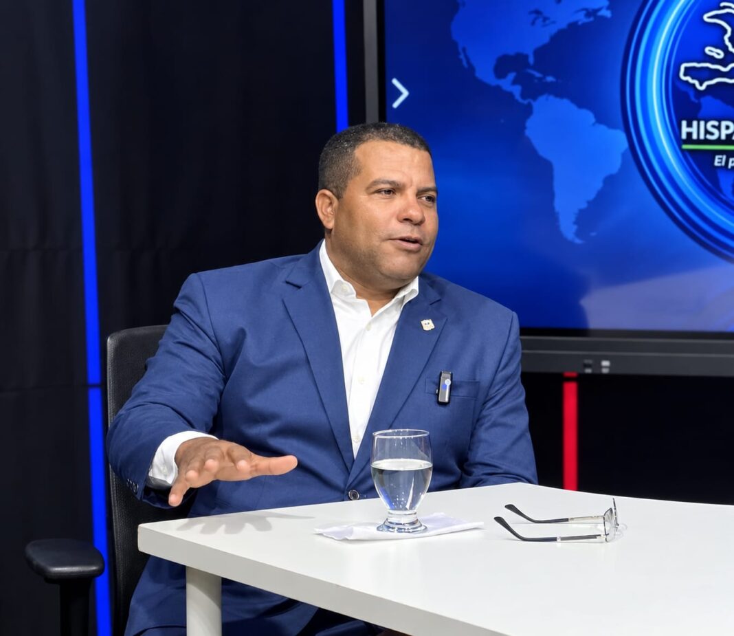Augusto Velázquez revela que Pedernales analiza beneficios directos por potencial explotación de tierras raras Augusto Velázquez revela que Pedernales analiza beneficios directos por potencial explotación de tierras raras