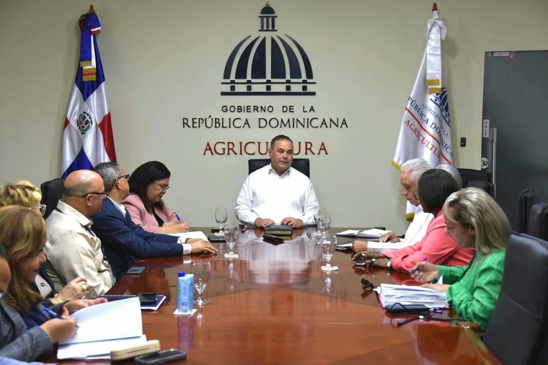 INFOTEP y Agricultura impulsarán capacitación para acelerar mecanización y tecnificación del campo dominicano INFOTEP y Agricultura impulsarán capacitación para acelerar mecanización y tecnificación del campo dominicano