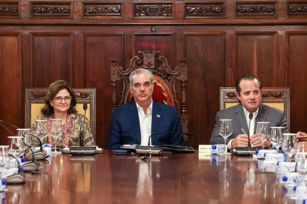 Consejo de Ministros aprueba Proyecto de Presupuesto General del Estado 2027 enfocado en inversión, desarrollo social y sostenibilidad fiscal Consejo de Ministros aprueba Proyecto de Presupuesto General del Estado 2027 enfocado en inversión, desarrollo social y sostenibilidad fiscal