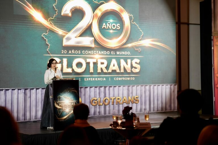 GLOTRANS cumple 20 años, moviliza 50,000 TEU y amplía su plataforma logística internacional.