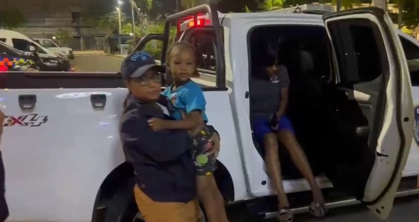 Niño reportado desaparecido en Los Tres Brazos fue localizado «sano y salvo» en sector Capotillo Niño reportado desaparecido en Los Tres Brazos fue localizado «sano y salvo» en sector Capotillo