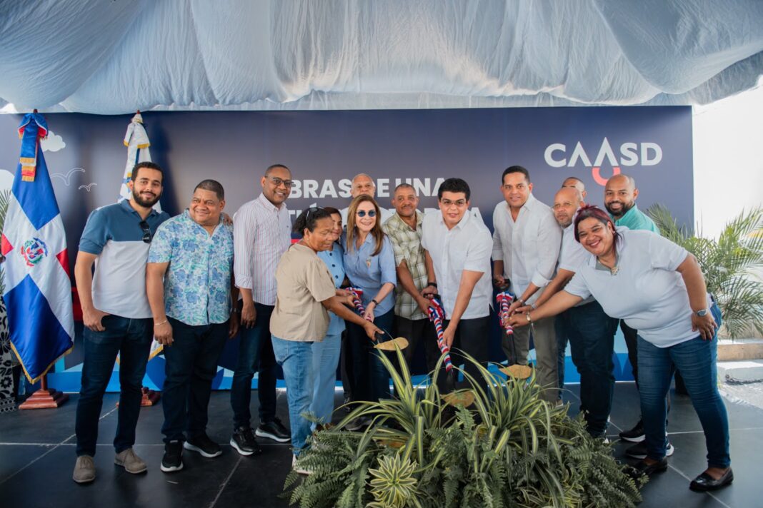 Fellito Suberví deja iniciado el saneamiento de cañada Santa Clara y red de alcantarillado sanitario, en Capotillo Fellito Suberví deja iniciado el saneamiento de cañada Santa Clara y red de alcantarillado sanitario, en Capotillo