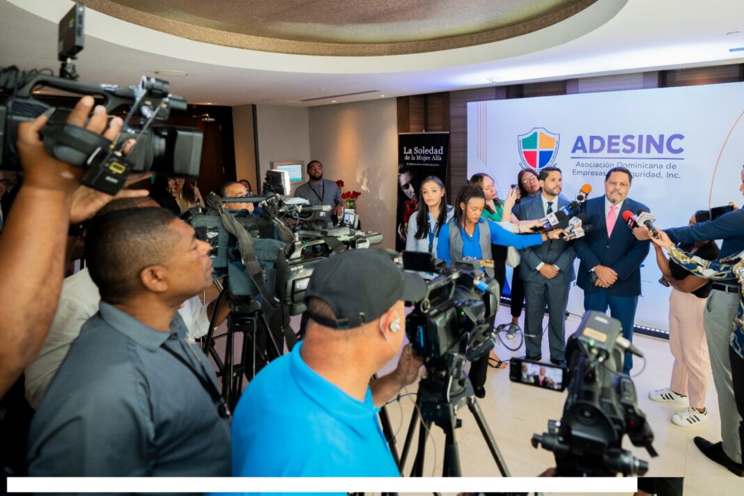 ADESINC respalda ampliar a 24 meses plazo para aplicar responsabilidad penal de personas jurídicas ADESINC respalda ampliar a 24 meses plazo para aplicar responsabilidad penal de personas jurídicas