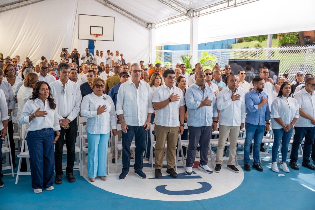 Presidente Abinader y Fellito Suberví entregan saneamiento de las cañadas El Indio y Buenos Aires con inversión de RD$188.6 millones Presidente Abinader y Fellito Suberví entregan saneamiento de las cañadas El Indio y Buenos Aires con inversión de RD$188.6 millones