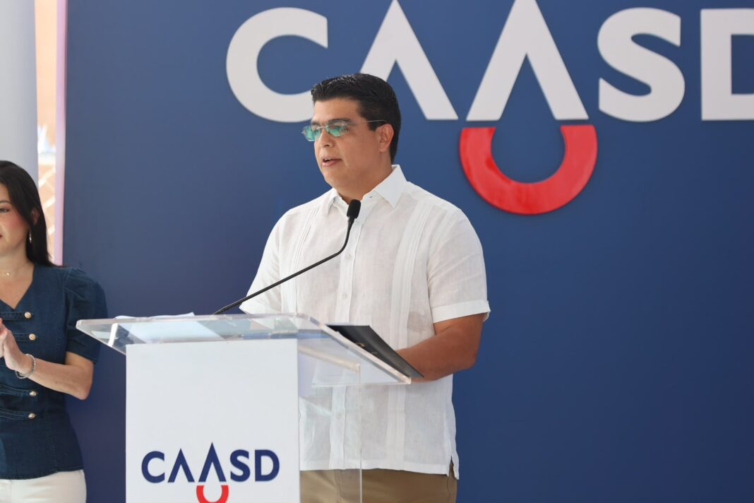 Fellito Suberví llama frenar desperdicio agua y reafirma compromiso de CAASD con corrección fugas y averías Fellito Suberví llama frenar desperdicio agua y reafirma compromiso de CAASD con corrección fugas y averías