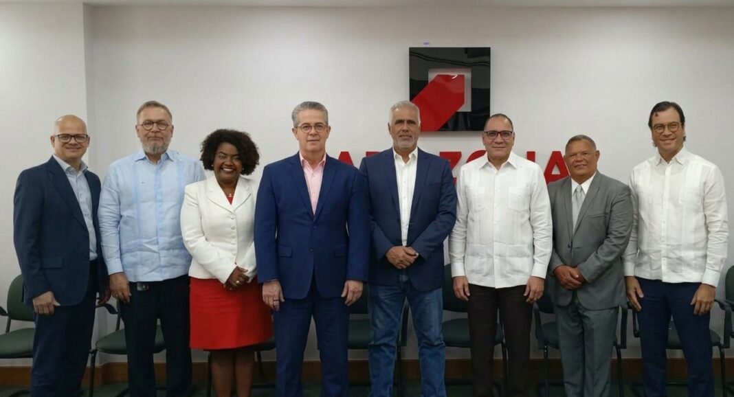 La RNTT amplía un 46 % su registro de vehículos y agiliza servicios al transporte de carga terrestre La RNTT amplía un 46 % su registro de vehículos y agiliza servicios al transporte de carga terrestre